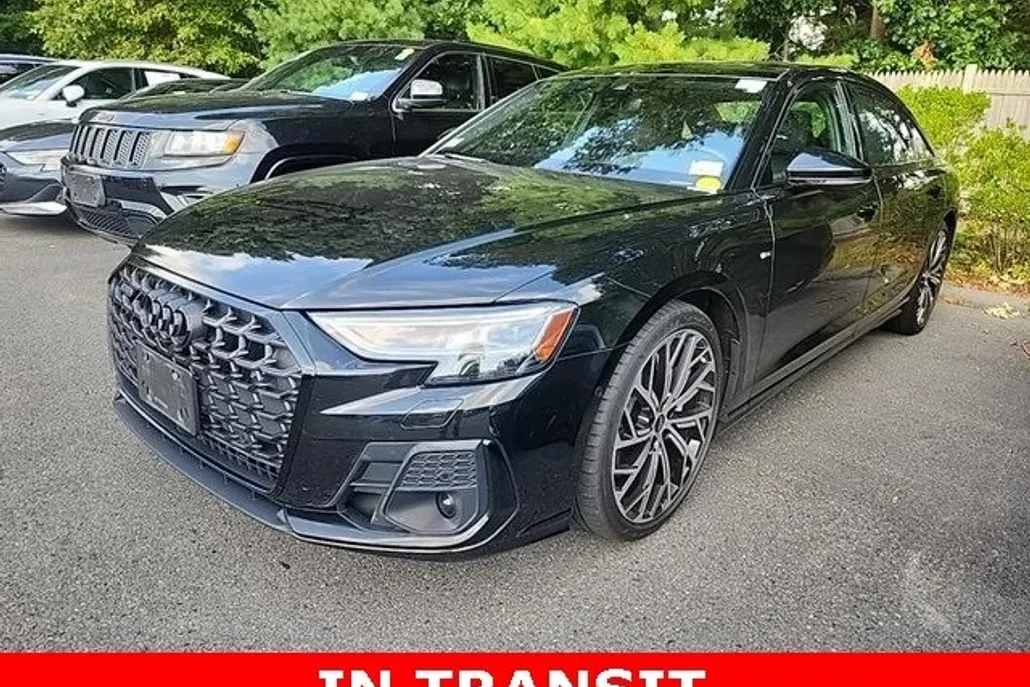 2022 Audi A8 L 55 photo 1