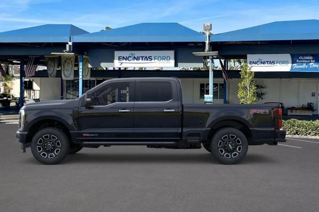 2025 Ford F-250 Platinum photo 1