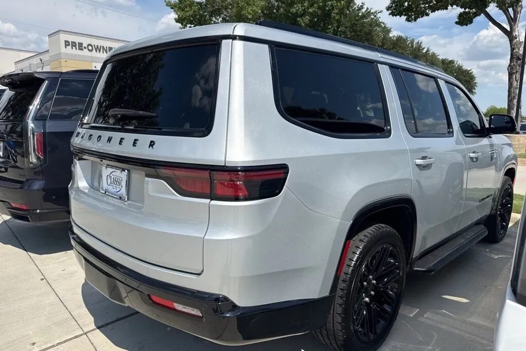 2022 Jeep Wagoneer Series I photo 1