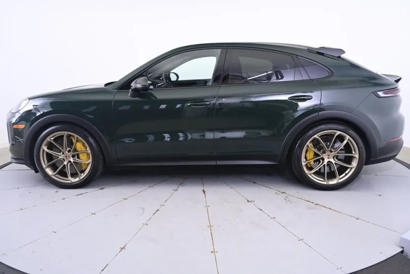 2025 Porsche Cayenne Coupe Turbo GT photo 1