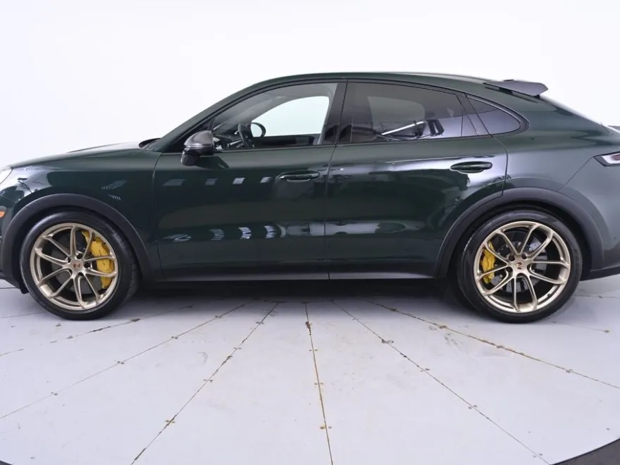 2025 Porsche Cayenne Coupe Turbo GT photo 1