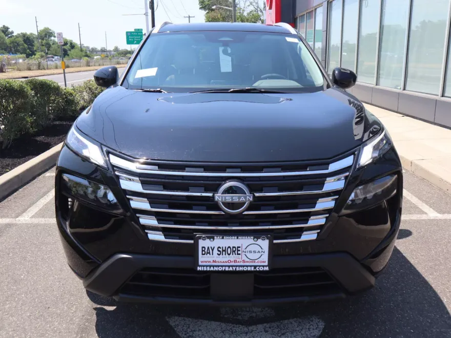 2026 Nissan Rogue SV photo 1