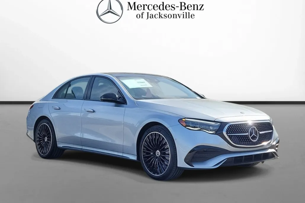 2024 Mercedes Benz E 350 4MATIC Sedan photo 1