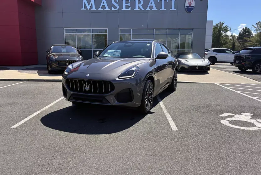 2025 Maserati Grecale photo 1