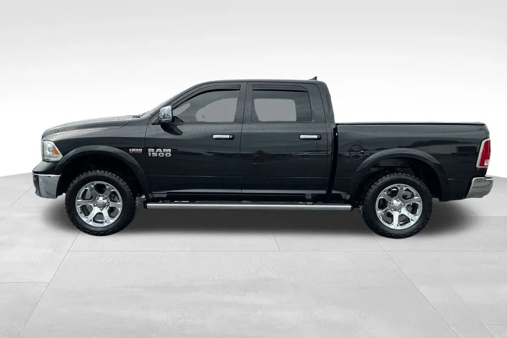 2018 Ram 1500 Laramie photo 1