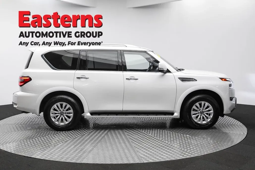 2024 Nissan Armada SV photo 1