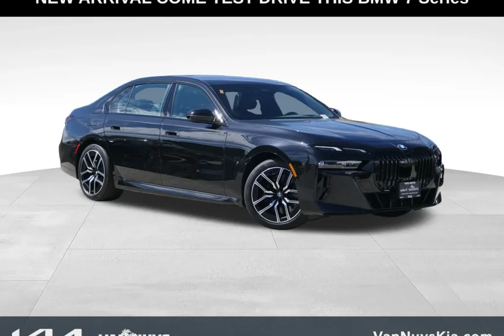 2024 Bmw 740i photo 1