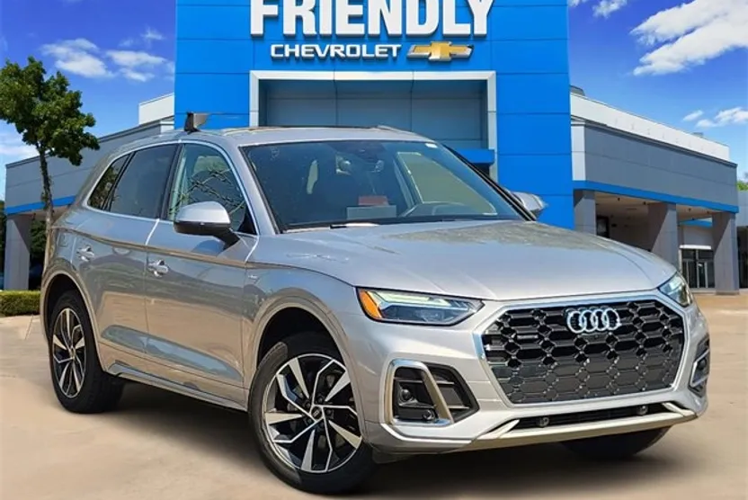 2024 Audi Q5 S line Premium Plus photo 1