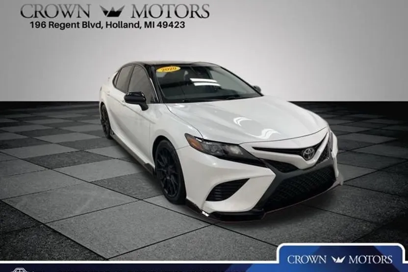 2020 Toyota Camry TRD V6 photo 1