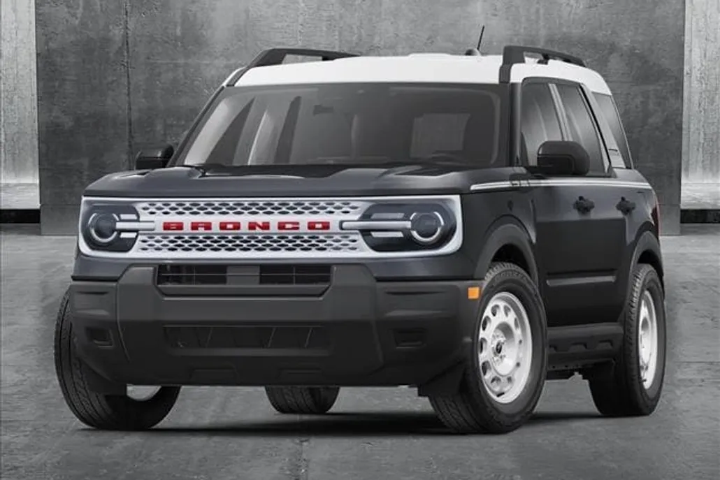 2025 Ford Bronco Sport Heritage photo 1