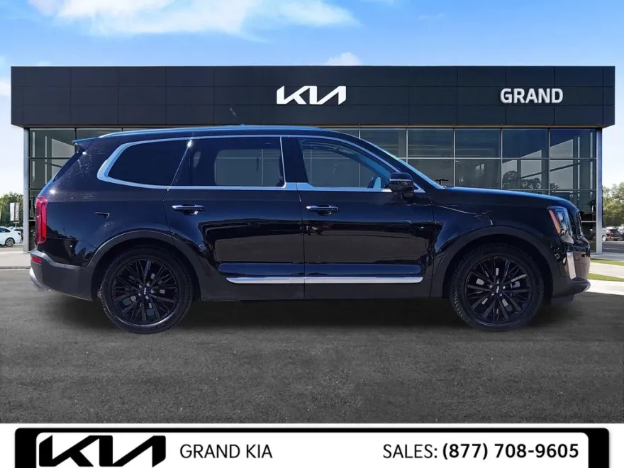 2022 Kia Telluride SX photo 1