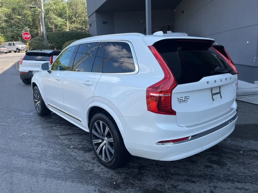 2024 Volvo XC90 B5 Core photo 1