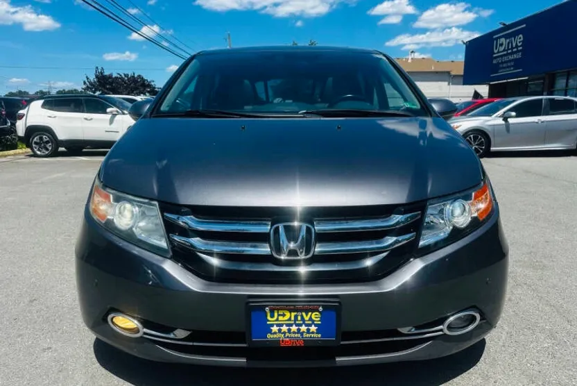 2014 Honda Odyssey Touring Elite photo 1
