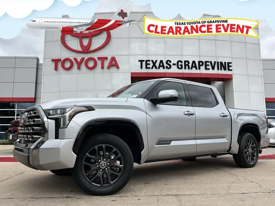 2023 Toyota Tundra Platinum photo 1