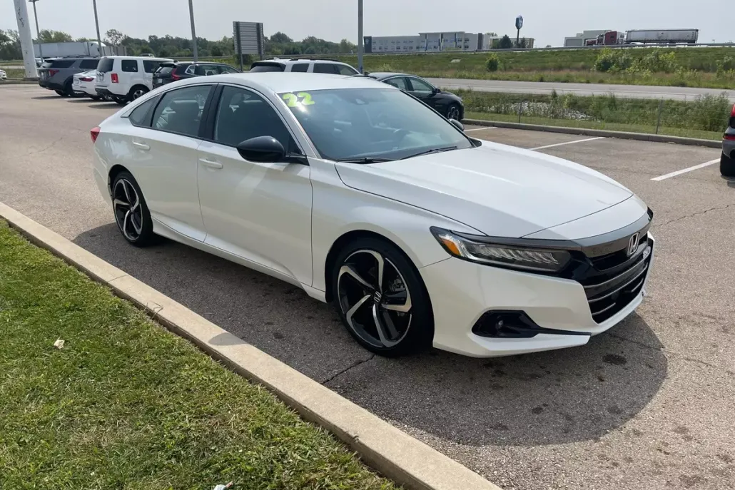2022 Honda Accord Sport 1.5T photo 1