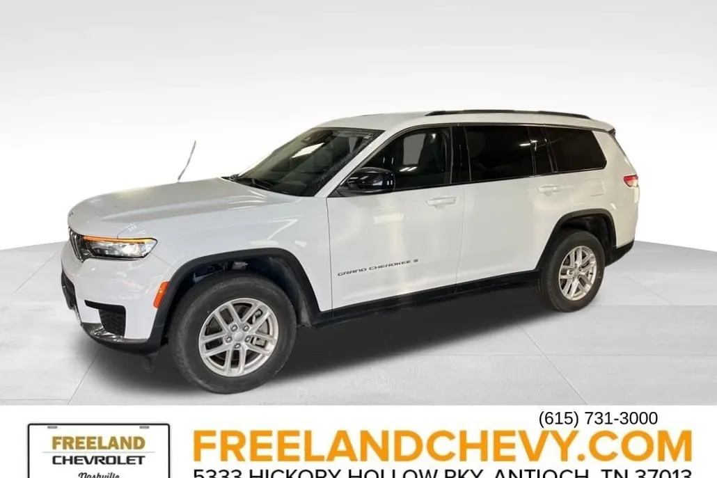 2023 Jeep Grand Cherokee Laredo photo 1