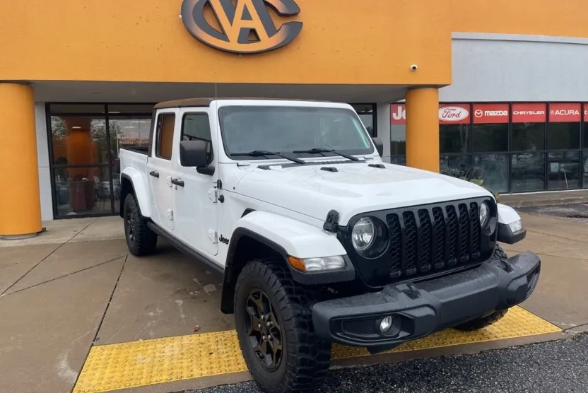 2021 Jeep Gladiator Willys photo 1