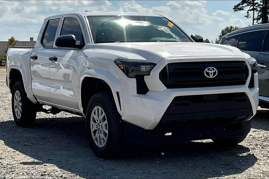 2024 Toyota Tacoma SR photo 1
