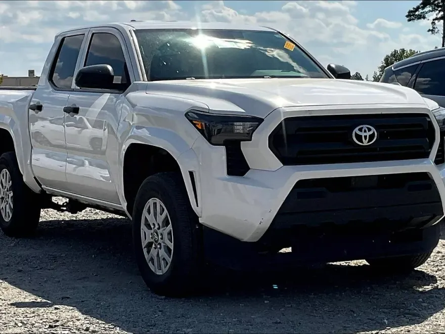 2024 Toyota Tacoma SR photo 1
