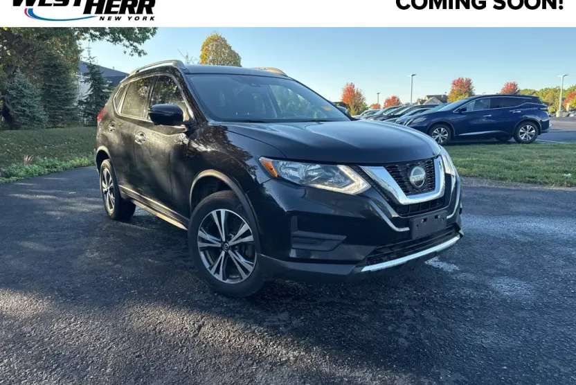 2019 Nissan Rogue SV photo 1