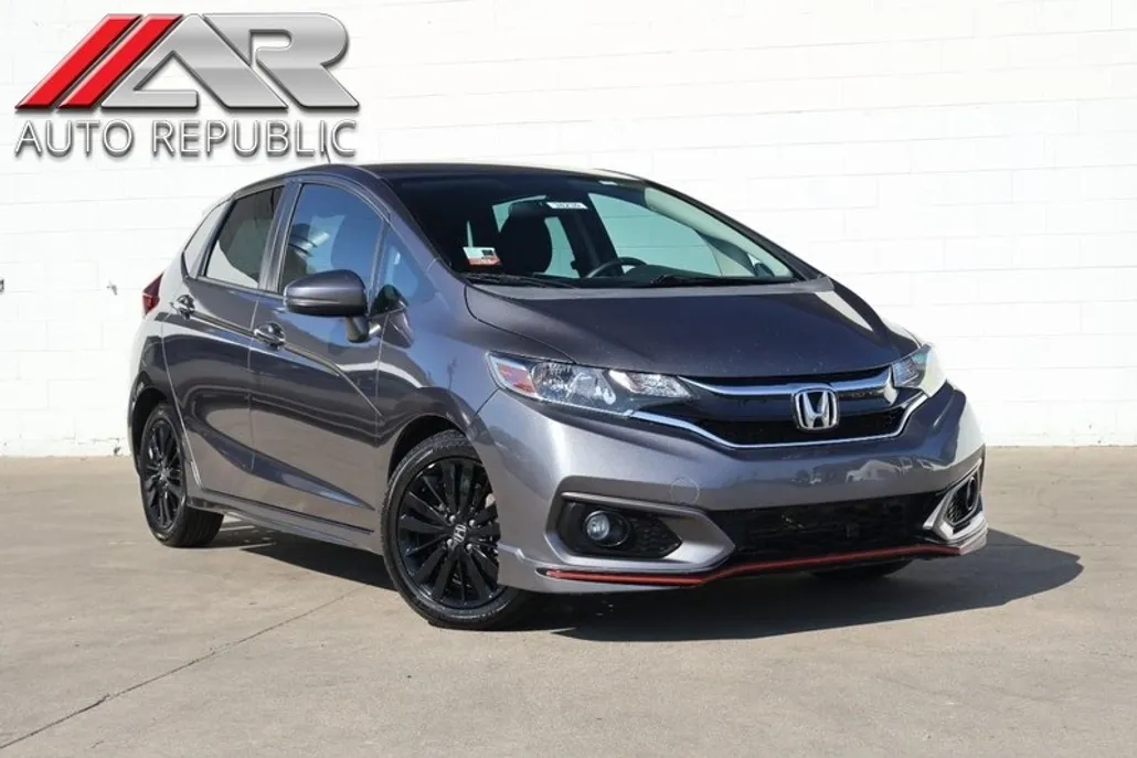 2018 Honda Fit Sport photo 1