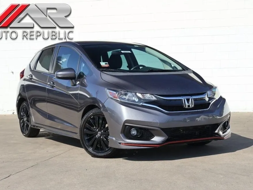 2018 Honda Fit Sport photo 1