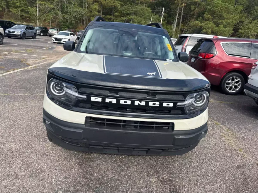 2024 Ford Bronco Sport Outer Banks photo 1