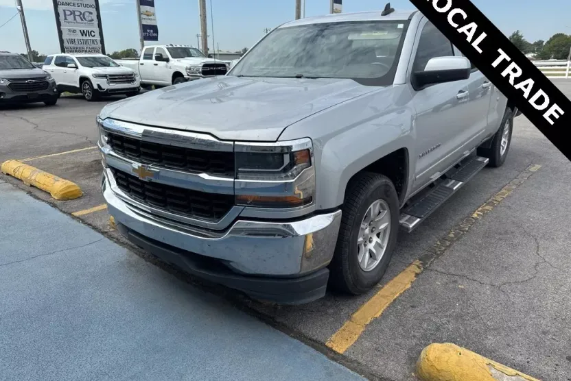 2018 Chevrolet Silverado 1500 LT photo 1