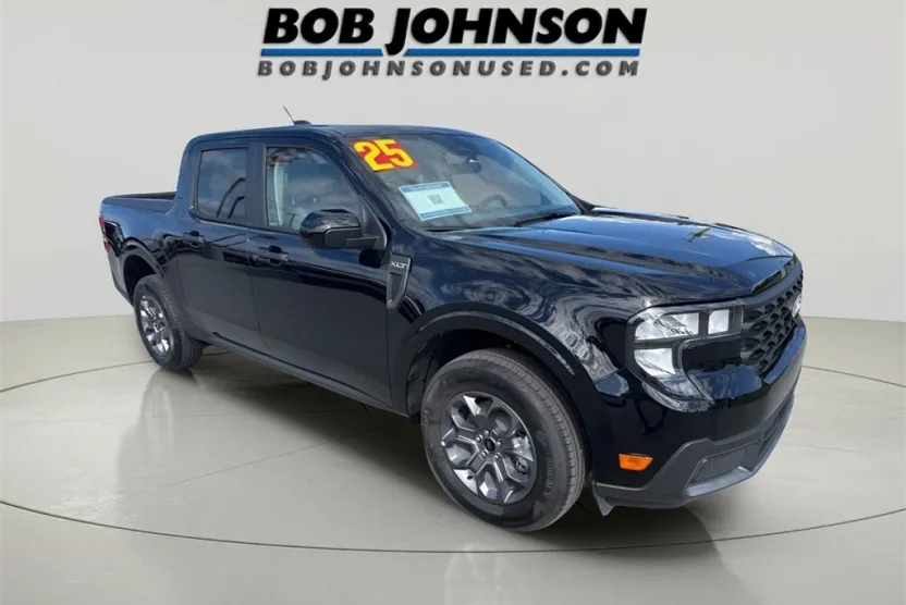 2025 Ford Maverick XLT photo 1
