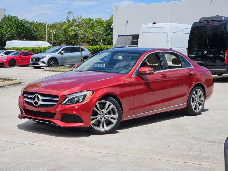 2018 Mercedes Benz C 300 Sedan photo 1