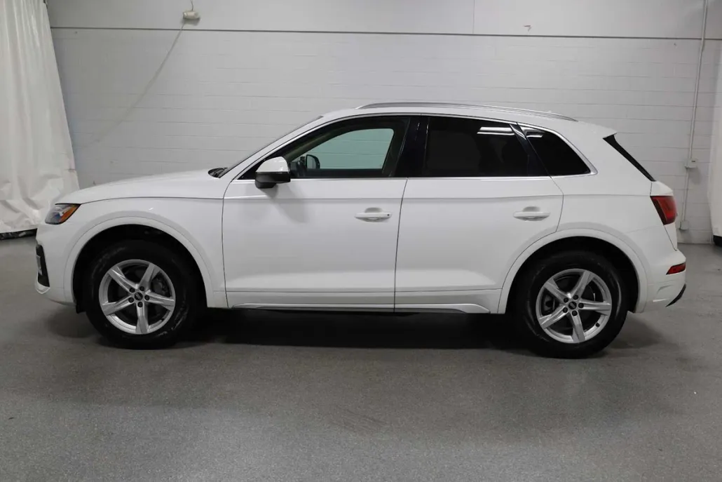 2021 Audi Q5 45 Premium photo 1