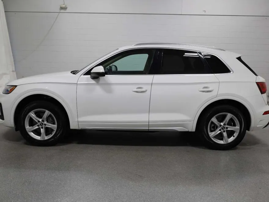2021 Audi Q5 45 Premium photo 1