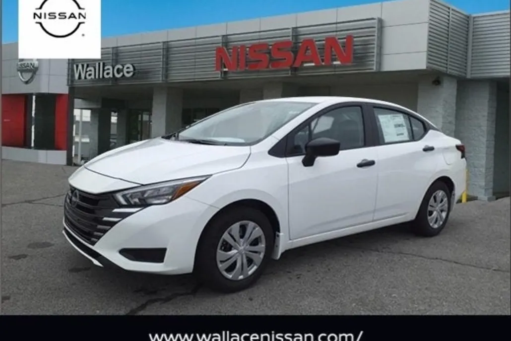 2025 Nissan Versa S photo 1