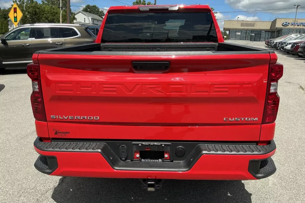 2022 Chevrolet Silverado 1500 Custom photo 1