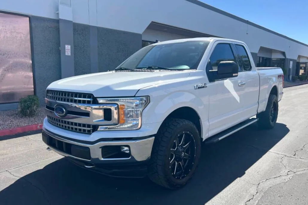 2019 Ford F-150 XLT photo 1