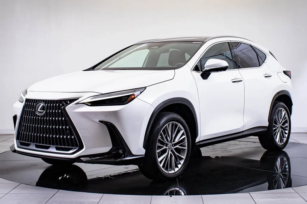 2023 Lexus NX 350 Luxury photo 1