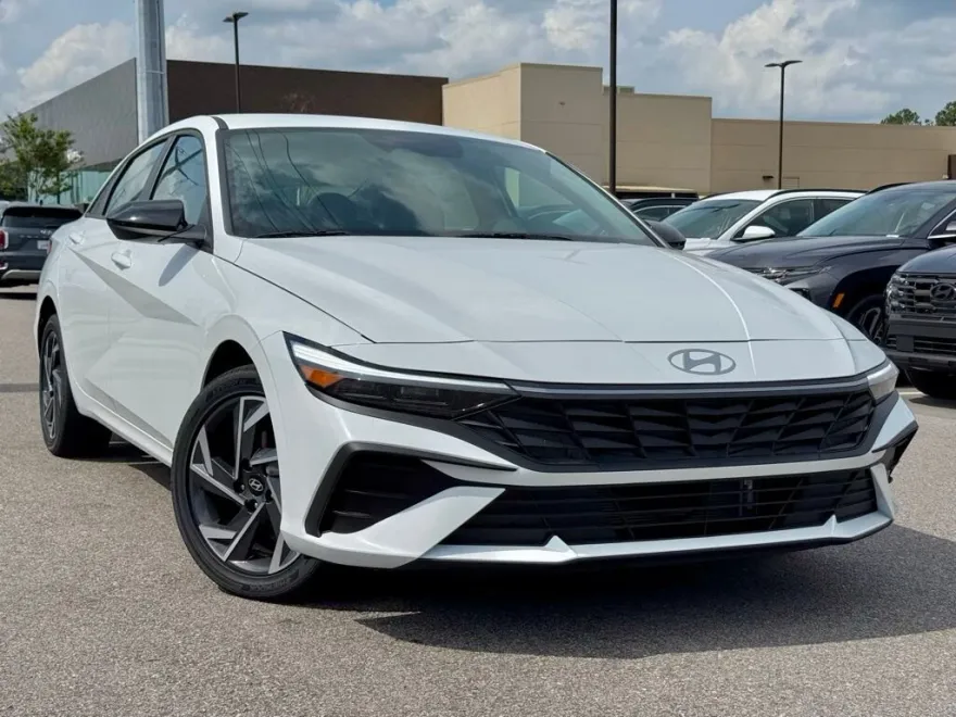 2025 Hyundai Elantra Hybrid SEL Sport photo 1