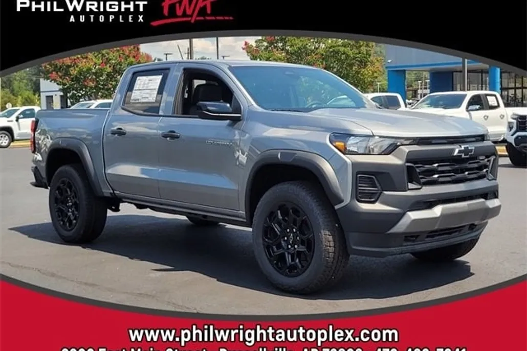 2026 Chevrolet Colorado Trail Boss photo 1