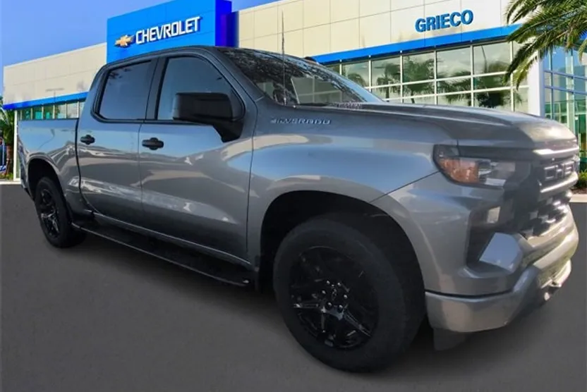 2026 Chevrolet Silverado 1500 Custom photo 1
