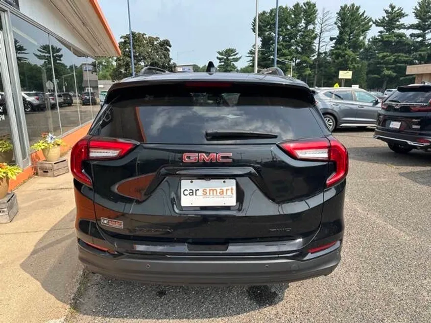 2023 Gmc Terrain SLE photo 1