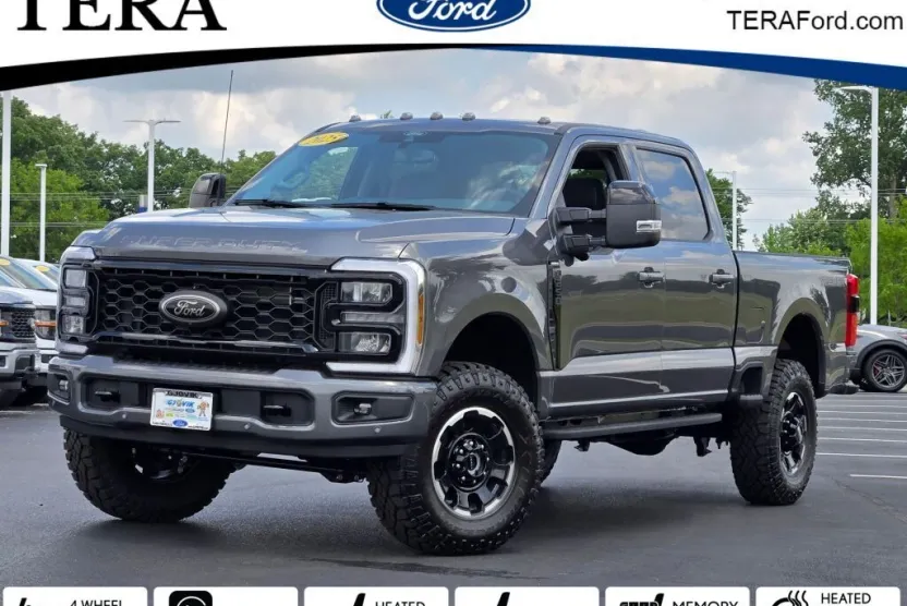2025 Ford F-250 Lariat photo 1