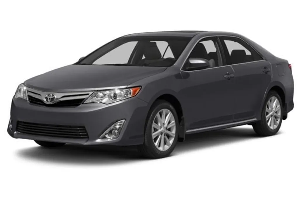 2014 Toyota Camry L photo 1