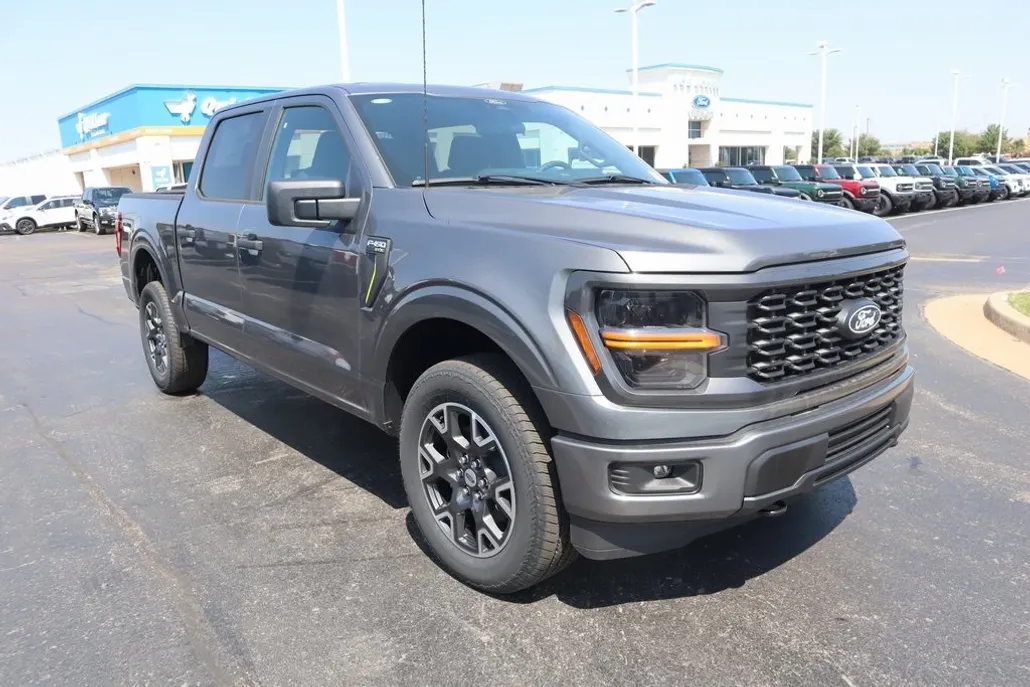 2025 Ford F-150 STX photo 1