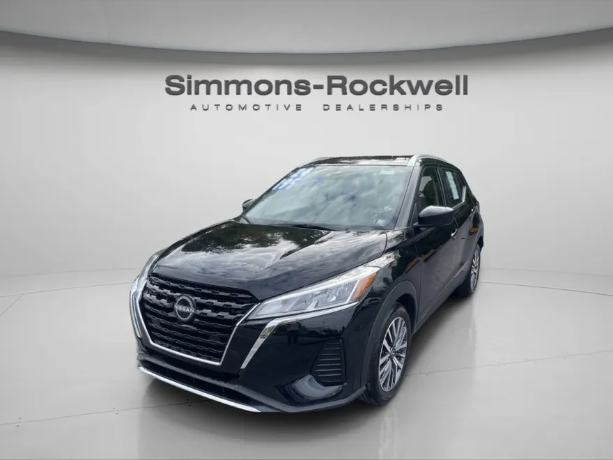 2024 Nissan Kicks SV photo 1