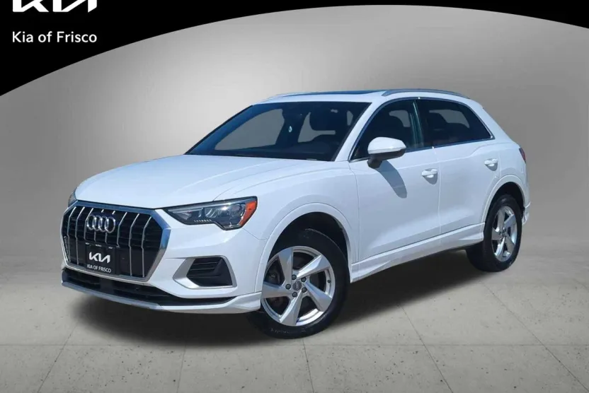 2020 Audi Q3 Premium photo 1