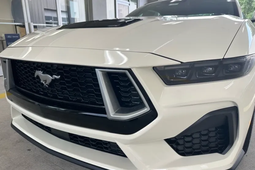 2025 Ford Mustang GT Premium Convertible photo 1