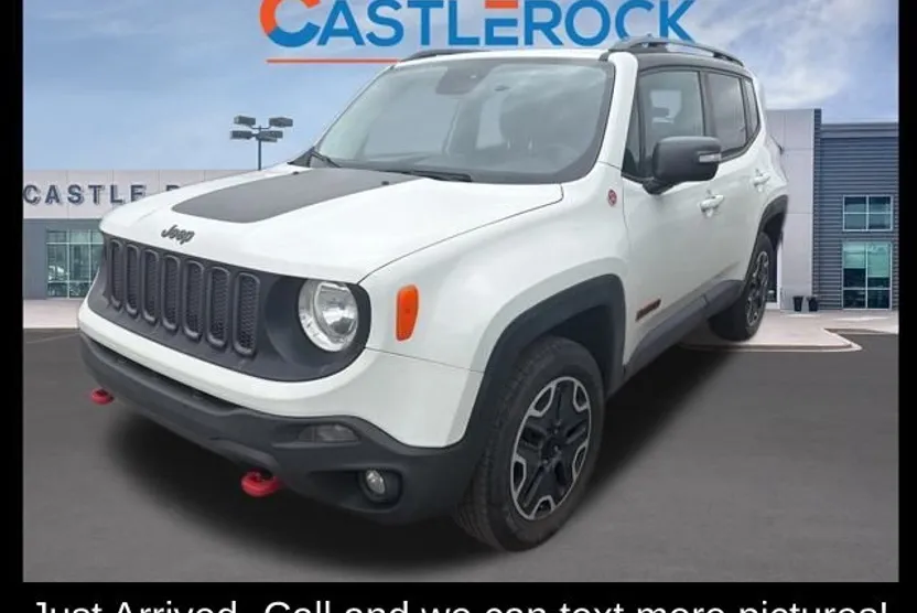 2015 Jeep Renegade Trailhawk photo 1