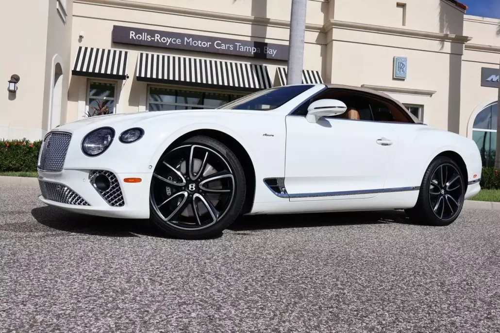 2023 Bentley Continental GT photo 1