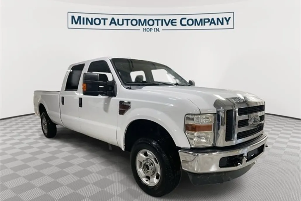 2010 Ford F-250 XLT photo 1