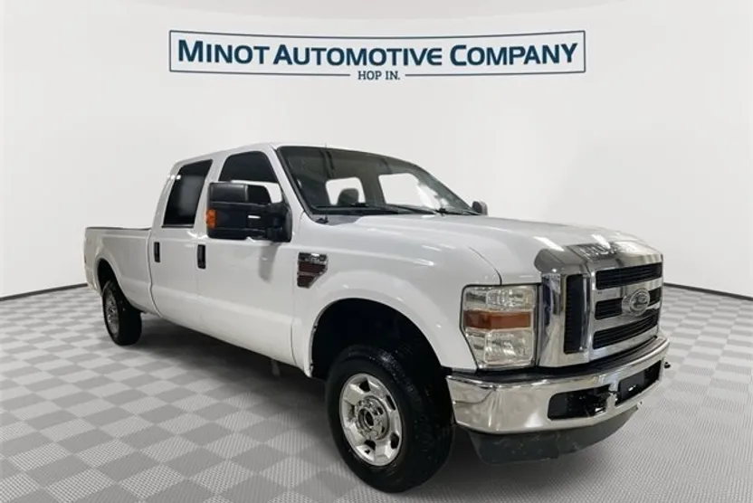 2010 Ford F-250 XLT photo 1